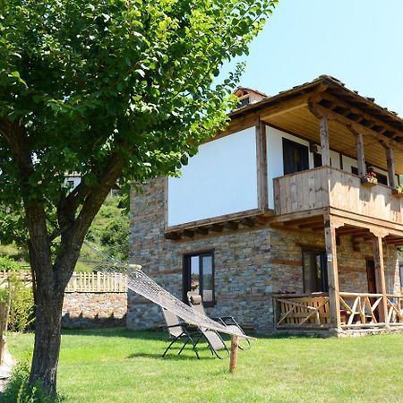 Villa Dream House à Leshten Extérieur photo