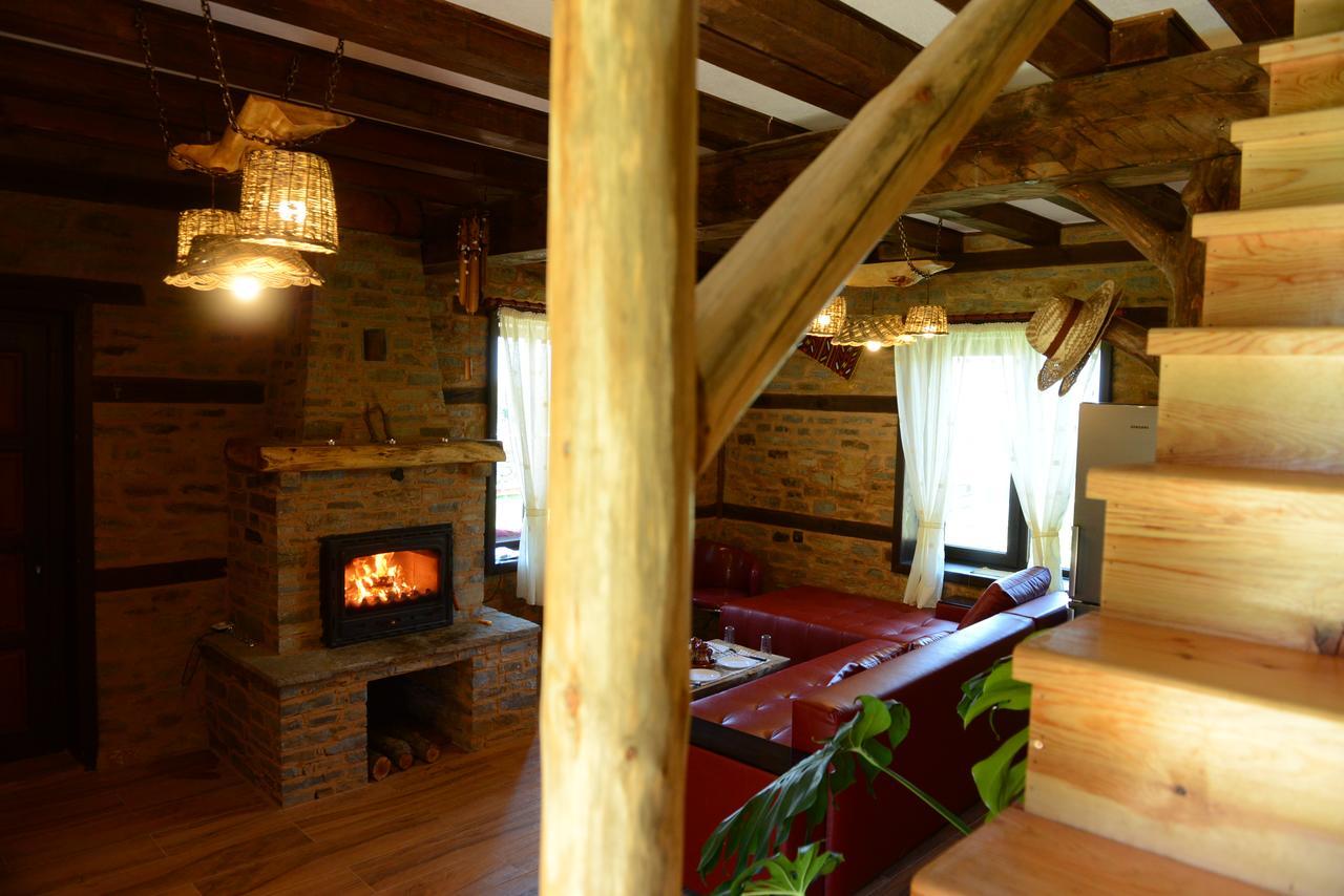 Villa Dream House à Leshten Extérieur photo